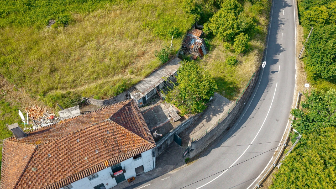 Moradia T4 para Venda em Crasto, Ruivos e Grovelas Foto 3