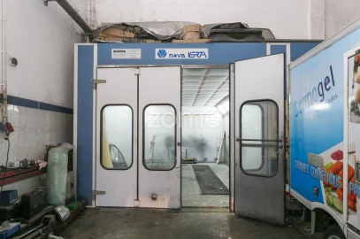 Terreno Comércio / Armazém para Venda em Baguim do Monte (Rio Tinto)