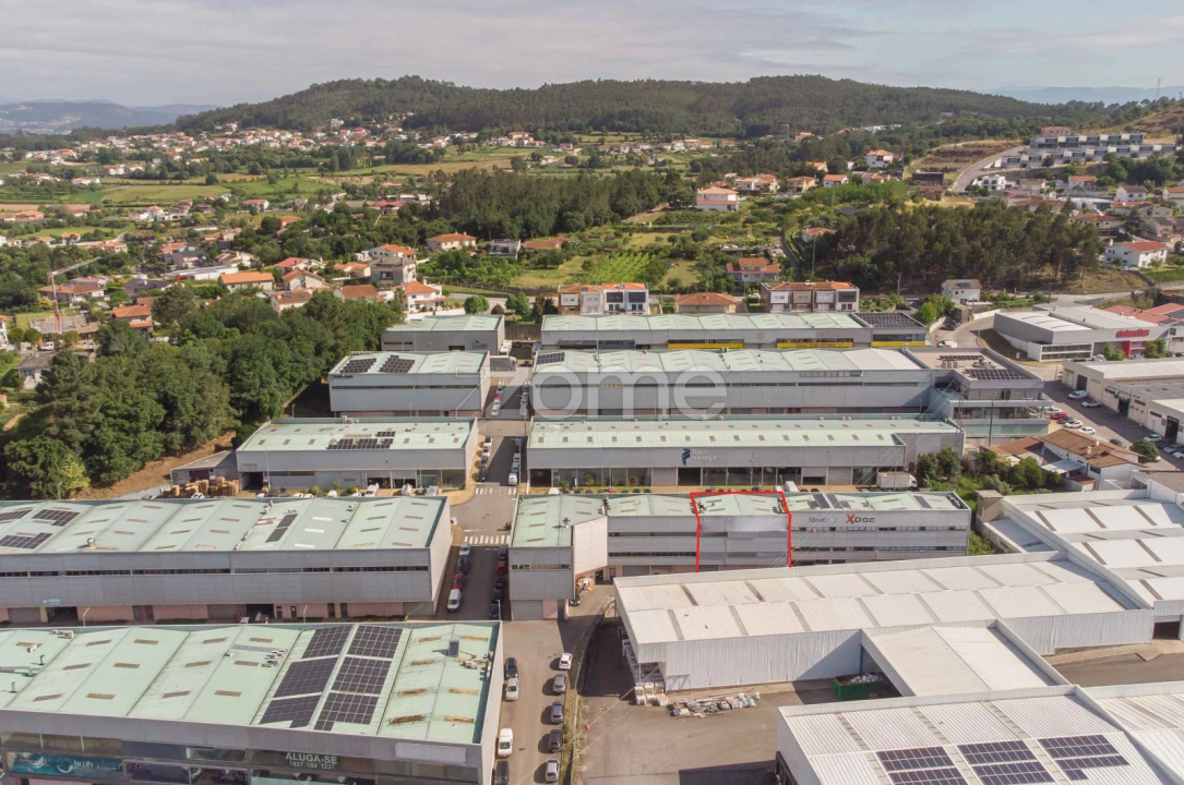 Terreno Comércio / Armazém para Venda em Sequeira Foto 7