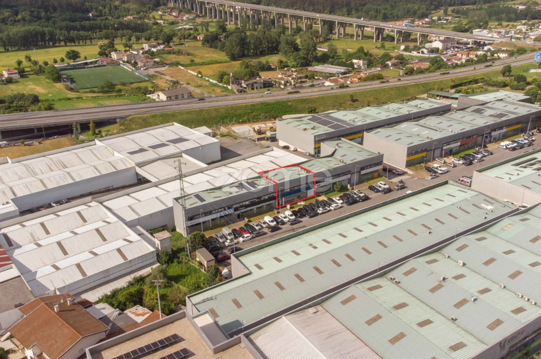 Terreno Comércio / Armazém para Venda em Sequeira Foto 13