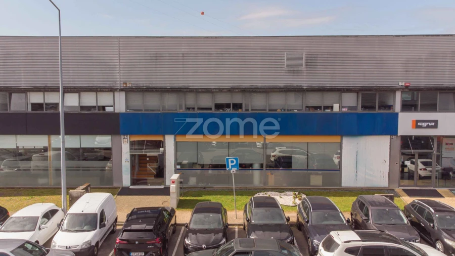 Terreno Comércio / Armazém para Venda em Sequeira