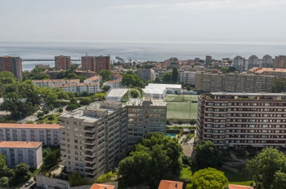 Apartamento T4 para Venda em Lordelo do Ouro e Massarelos
