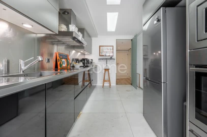 Apartamento T4 para Venda em Lordelo do Ouro e Massarelos