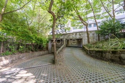 Apartamento T4 para Venda em Lordelo do Ouro e Massarelos