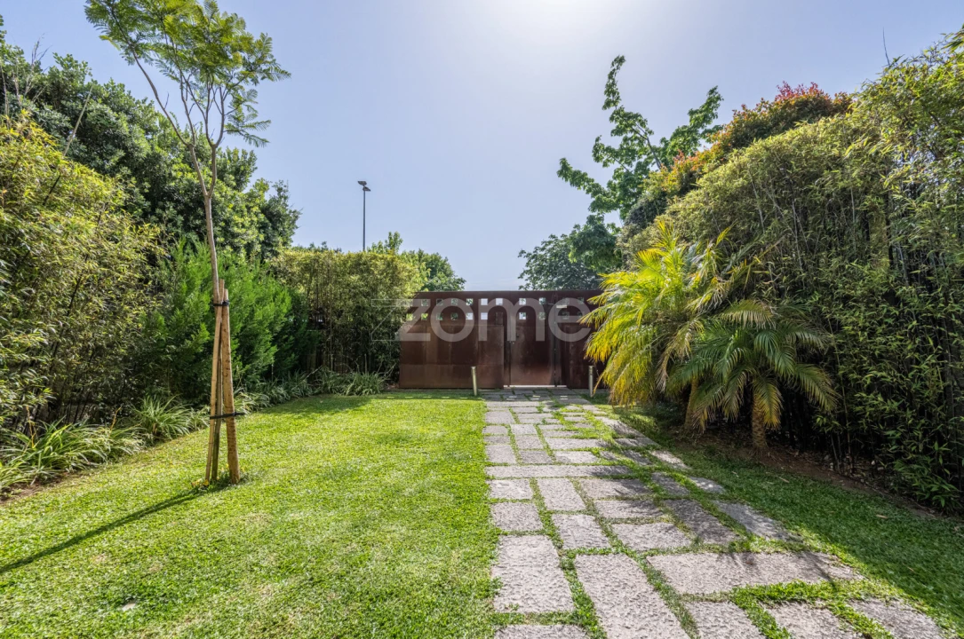 Apartamento T4 para Venda em Lordelo do Ouro e Massarelos Foto 3