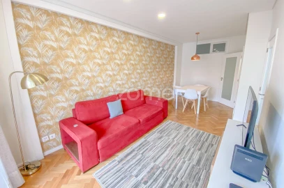 Apartamento T3 para Venda em Cedofeita, Santo Ildefonso, Sé, Miragaia, São Nicolau e Vitória