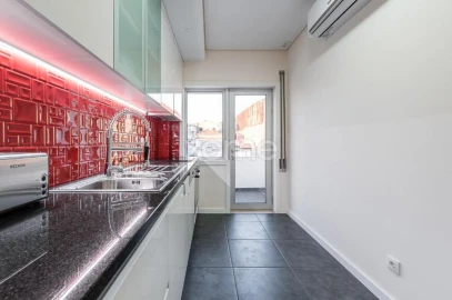 Apartamento T3 para Venda em Cedofeita, Santo Ildefonso, Sé, Miragaia, São Nicolau e Vitória