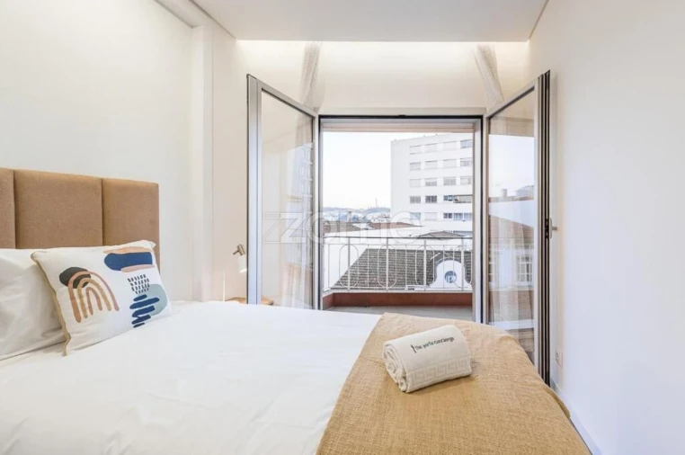 Apartamento T3 para Venda em Cedofeita, Santo Ildefonso, Sé, Miragaia, São Nicolau e Vitória Foto 15