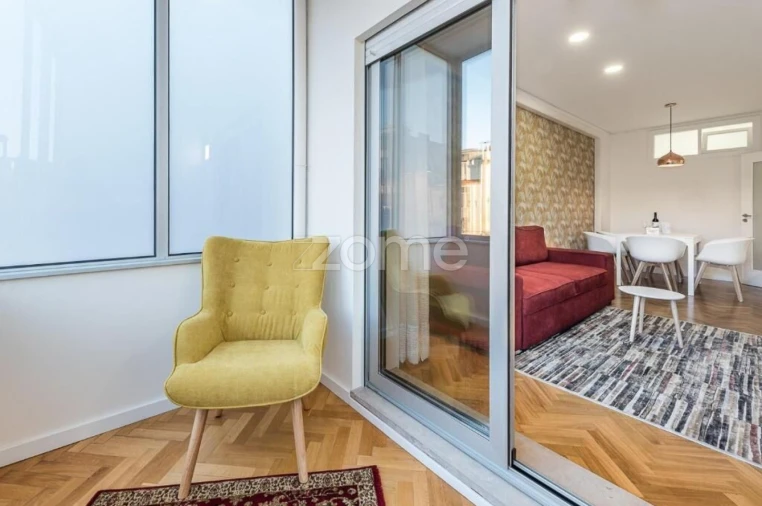 Apartamento T3 para Venda em Cedofeita, Santo Ildefonso, Sé, Miragaia, São Nicolau e Vitória Foto 6