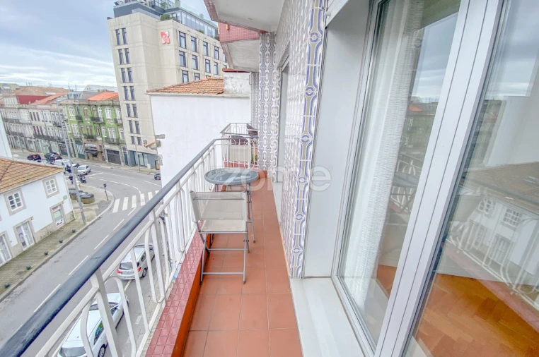 Apartamento T3 para Venda em Cedofeita, Santo Ildefonso, Sé, Miragaia, São Nicolau e Vitória Foto 29