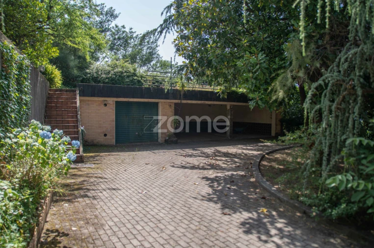Moradia T6 para Venda em Sequeira Foto 47