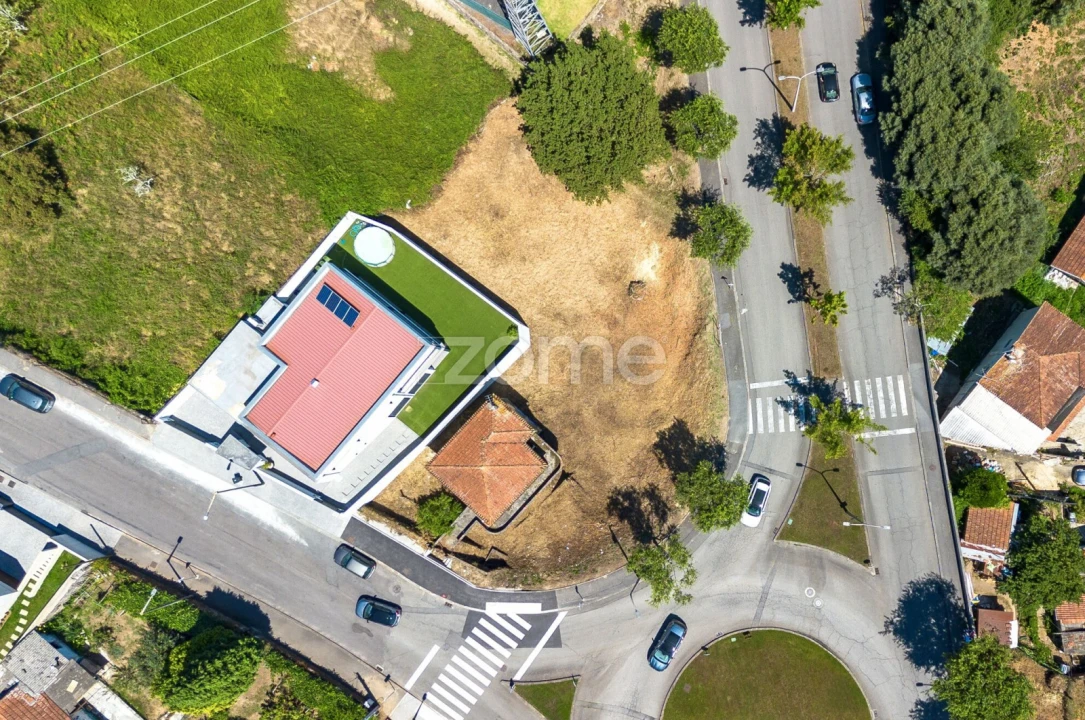 Terreno para Venda em São João da Madeira Foto 12