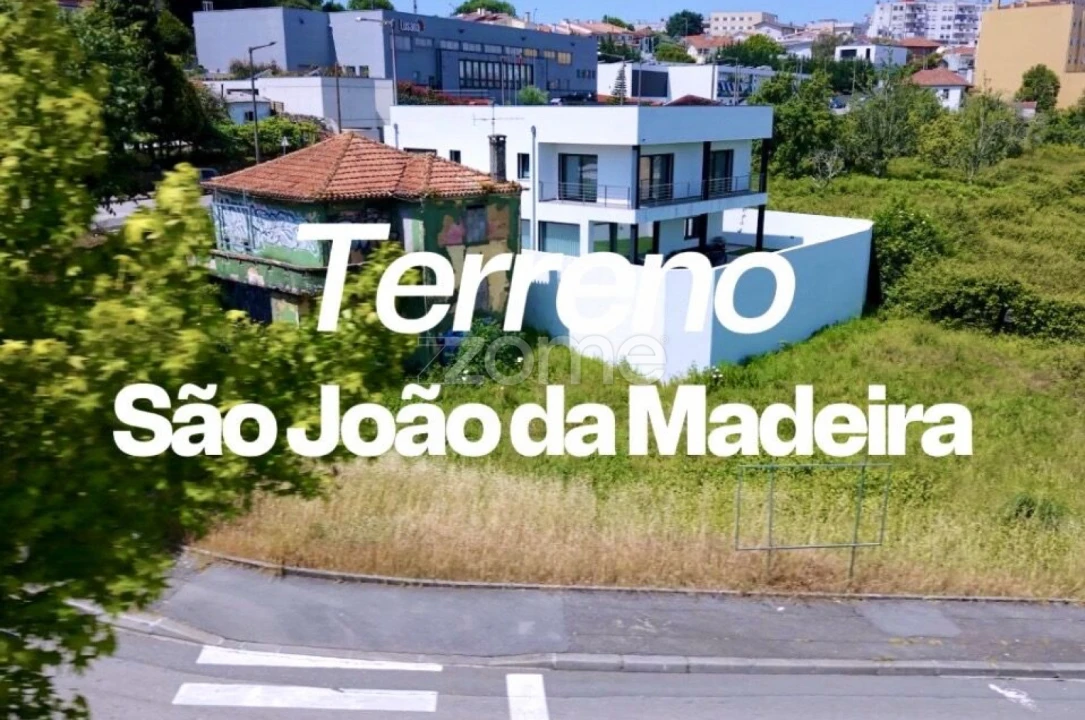 Terreno para Venda em São João da Madeira Foto 23