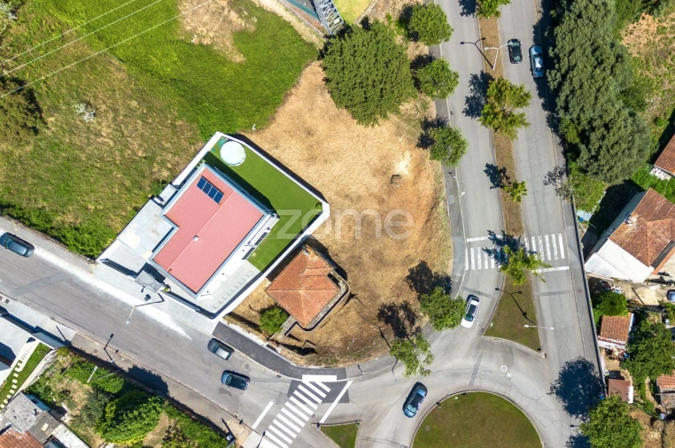Terreno para Venda em São João da Madeira Foto 12