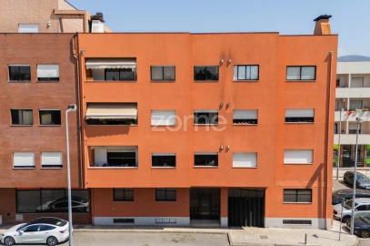 Apartamento T3 para Arrendamento em Braga (São José de São Lázaro e São João do Souto)