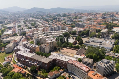 Apartamento T3 para Arrendamento em Braga (São José de São Lázaro e São João do Souto)