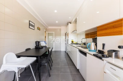 Apartamento T3 para Arrendamento em Braga (São José de São Lázaro e São João do Souto)