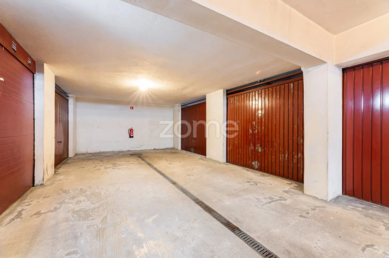 Apartamento T3 para Arrendamento em Braga (São José de São Lázaro e São João do Souto) Foto 24