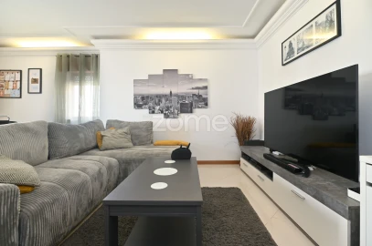 Apartamento T3 para Venda em Algueirão-Mem Martins