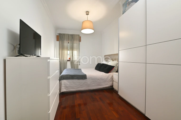 Apartamento T3 para Venda em Algueirão-Mem Martins Foto 8