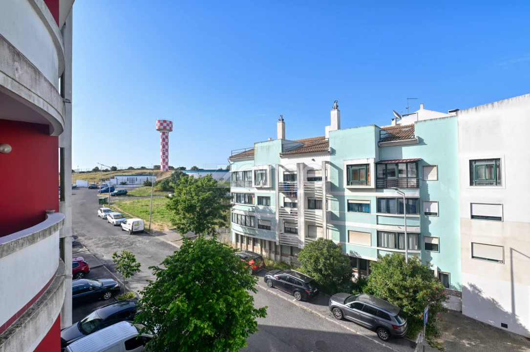 Apartamento T3 para Venda em Algueirão-Mem Martins Foto 19
