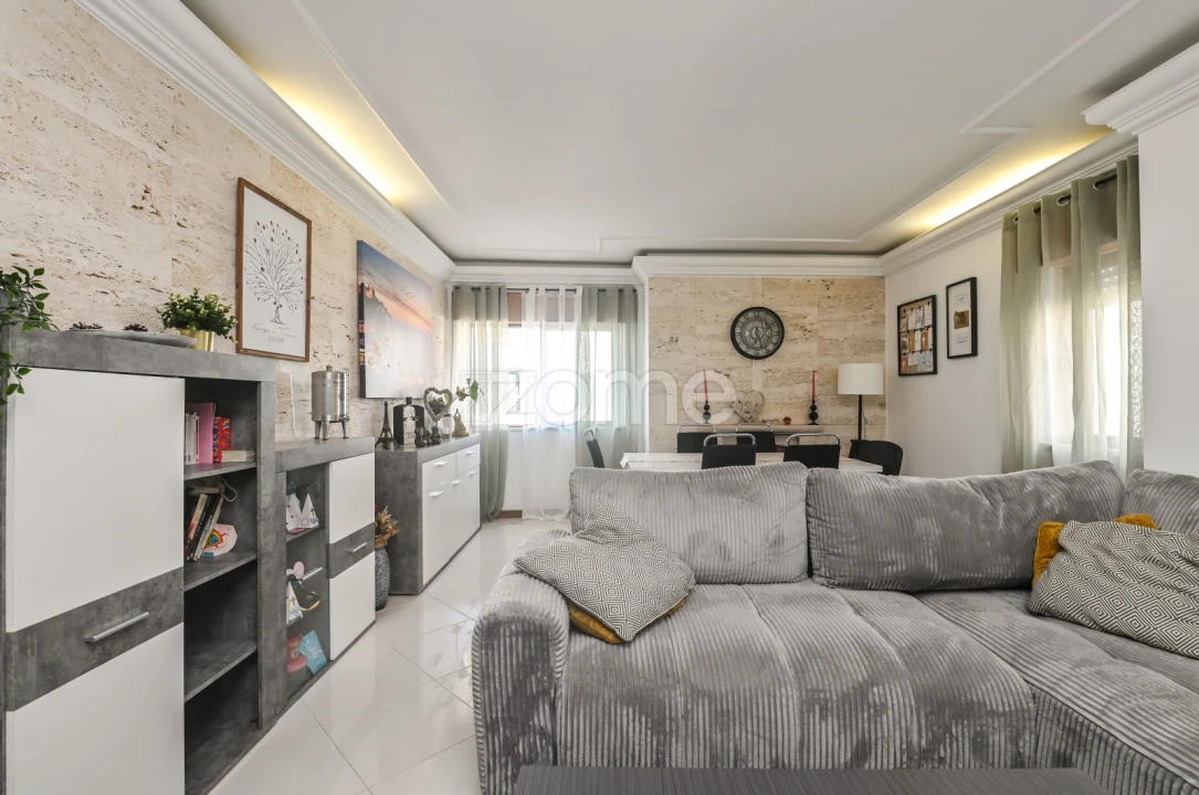Apartamento T3 para Venda em Algueirão-Mem Martins Foto 4