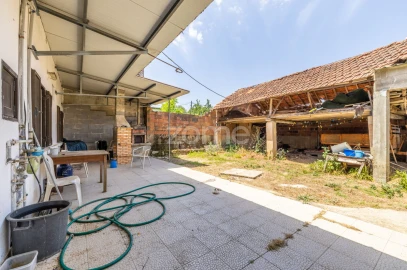 Moradia T2 para Venda em Gondemaria e Olival