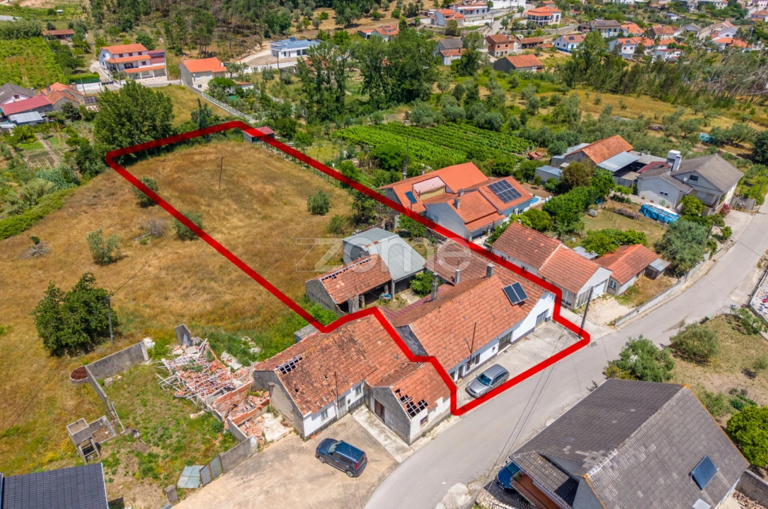 Moradia T2 para Venda em Gondemaria e Olival Foto 30