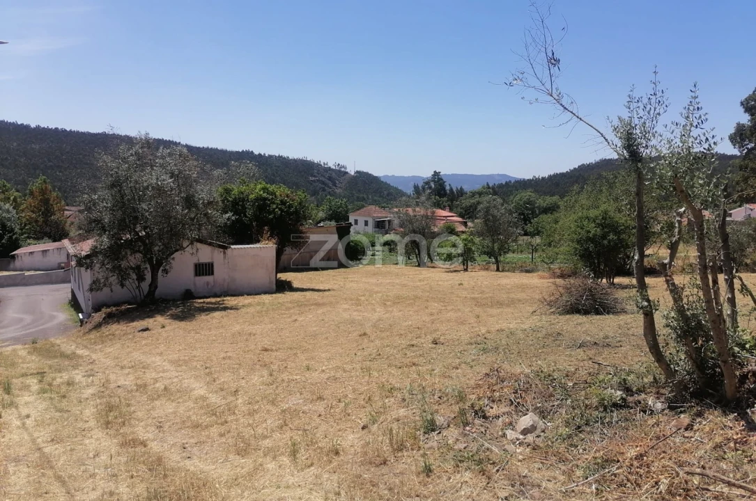 Moradia T3 para Venda em São Miguel de Poiares Foto 3