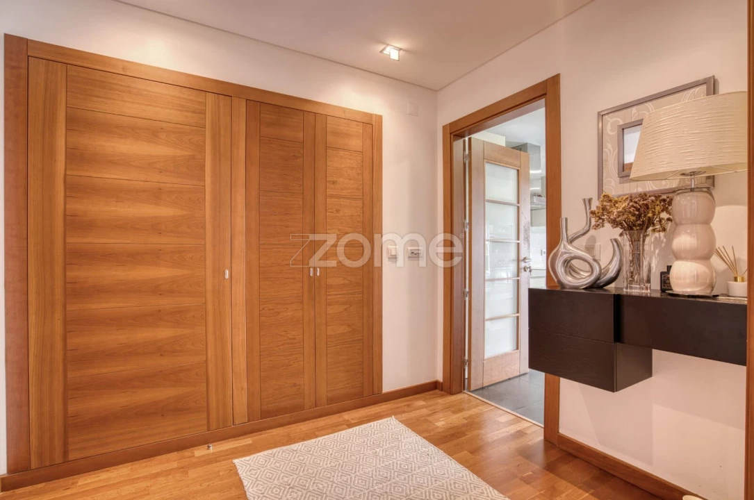 Apartamento T2 para Arrendamento em Sacavém e Prior Velho Foto 18