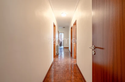 Moradia T4 para Venda em Carreço