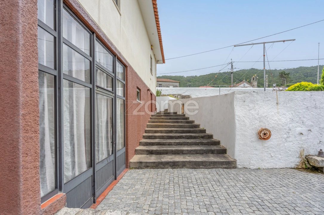 Moradia T4 para Venda em Carreço Foto 37