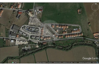 Terreno para Venda em Carregado e Cadafais