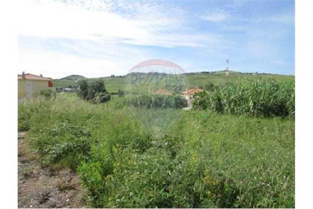 Terreno para Venda em Carregado e Cadafais Foto 2