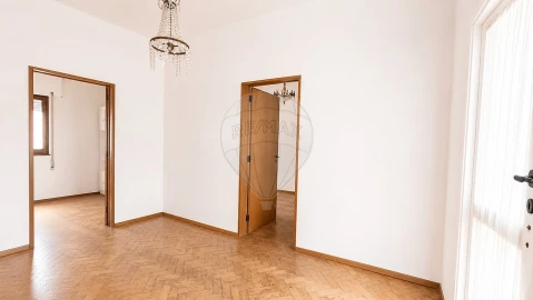 Apartamento T3 para Venda em Lagos (São Sebastião e Santa Maria)