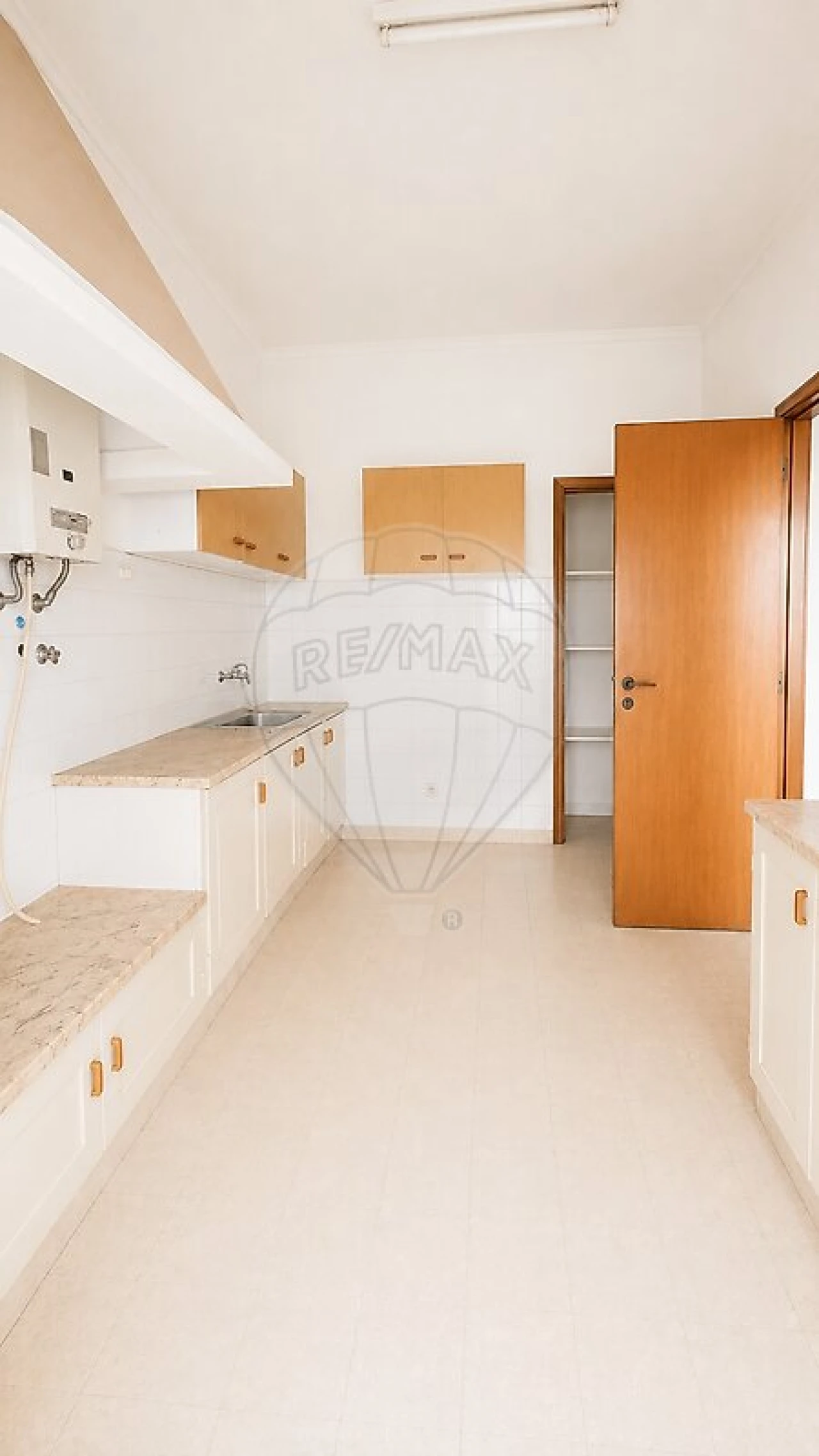 Apartamento T3 para Venda em Lagos (São Sebastião e Santa Maria) Foto 8