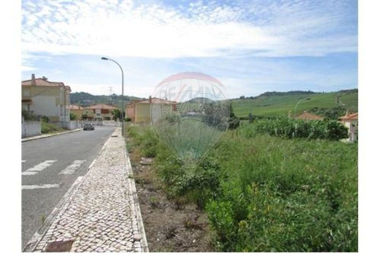 Terreno para Venda em Carregado e Cadafais Foto 3