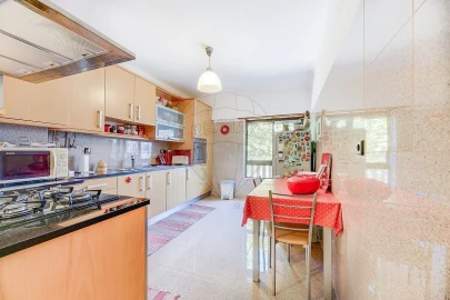 Apartamento T2 para Venda em Alfragide