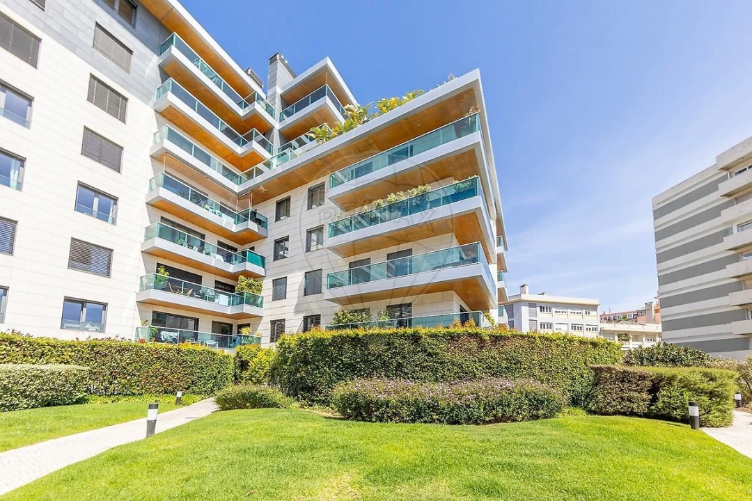 Apartamento T4 para Venda em Estrela Foto 36