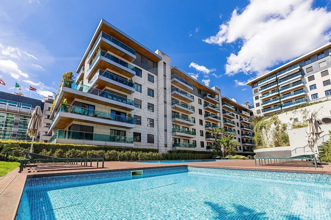 Apartamento T4 para Venda em Estrela Foto 39