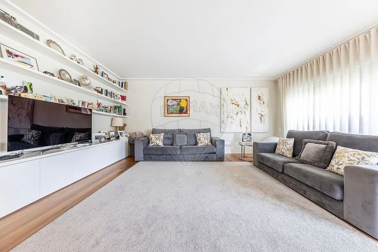 Apartamento T4 para Venda em Estrela Foto 11