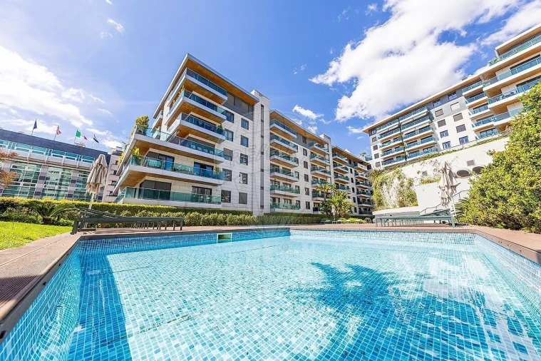 Apartamento T4 para Venda em Estrela Foto 35