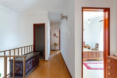 Moradia T4 para Venda em Abrigada e Cabanas de Torres