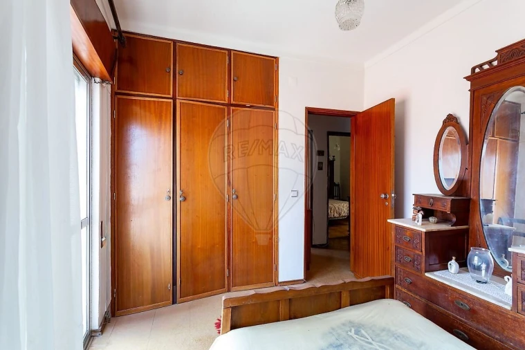 Moradia T4 para Venda em Abrigada e Cabanas de Torres Foto 28