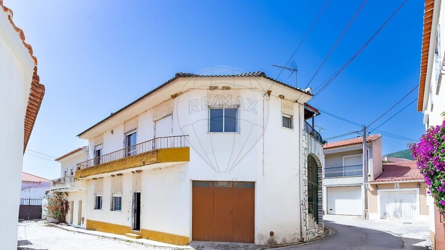 Moradia T4 para Venda em Abrigada e Cabanas de Torres