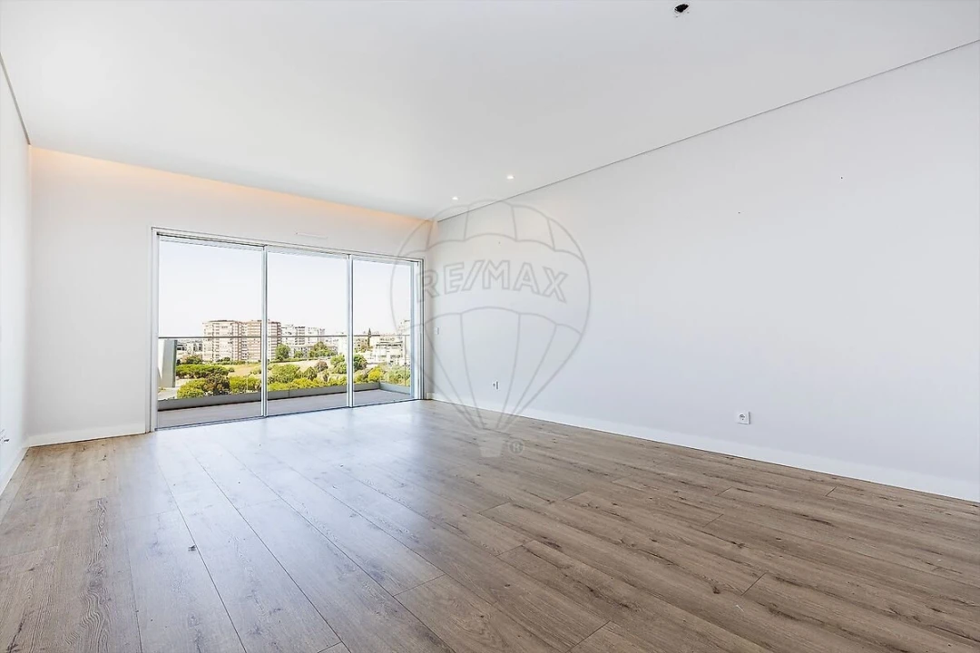 Apartamento T2 para Venda em Carnaxide e Queijas Foto 4