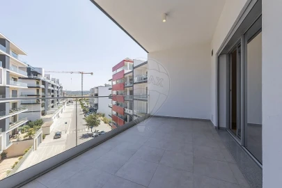 Apartamento T2 para Venda em Carnaxide e Queijas