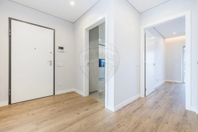 Apartamento T2 para Venda em Carnaxide e Queijas