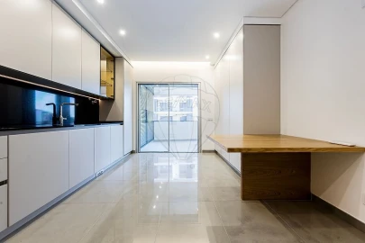 Apartamento T2 para Venda em Carnaxide e Queijas