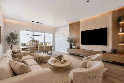 Apartamento T2 para Venda em Carnaxide e Queijas